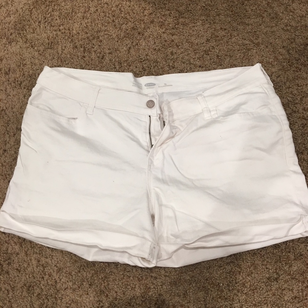 Old Navy white jean slim fit shorts
